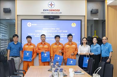 TRỌN VẸN NGHĨA TÌNH THÁNG CÔNG NHÂN TẠI CÔNG TY THỦY ĐIỆN BUÔN KUỐP